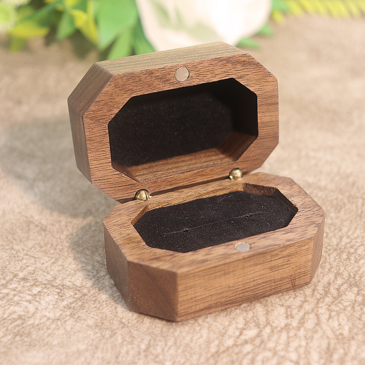 Retro Black Walnut Wooden Jewelry Box Jewelry Storage Box