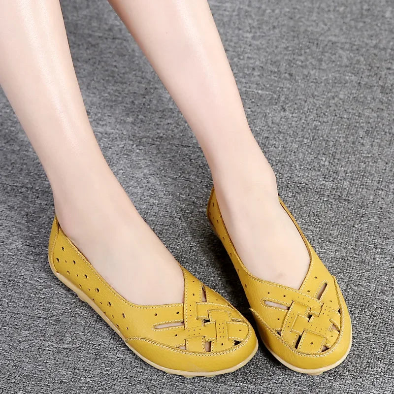 New Women Sandals Fashion Soft Sole Flat Heel Women Hollow Flat Shoes Woman Genuine Leather Shoes Female Casual 2023