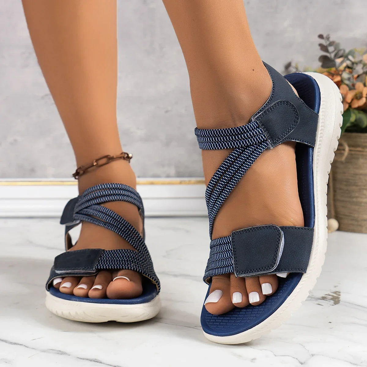 Women's Sandals 2024 Fashion Solid Color Creative Women's Shoes High Quality Light Simple Outdoor Comfortable Women's Sandals