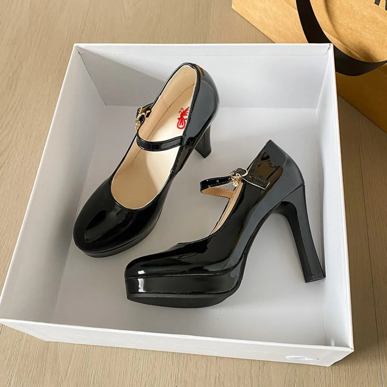 2024 Women Baotou Round Toe Platform Heel Mary Janes Shoes Women Shallow Elegant Trend Comfortable Fashion Shoes Shoes for Women