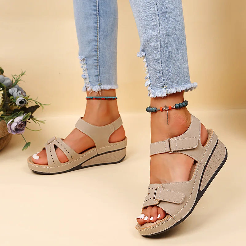 New 2024 Summer Casual Fish Mouth Sandals, Roman Style Sandals, Women Wear Velcro Casual Shoes, Beach Shoes