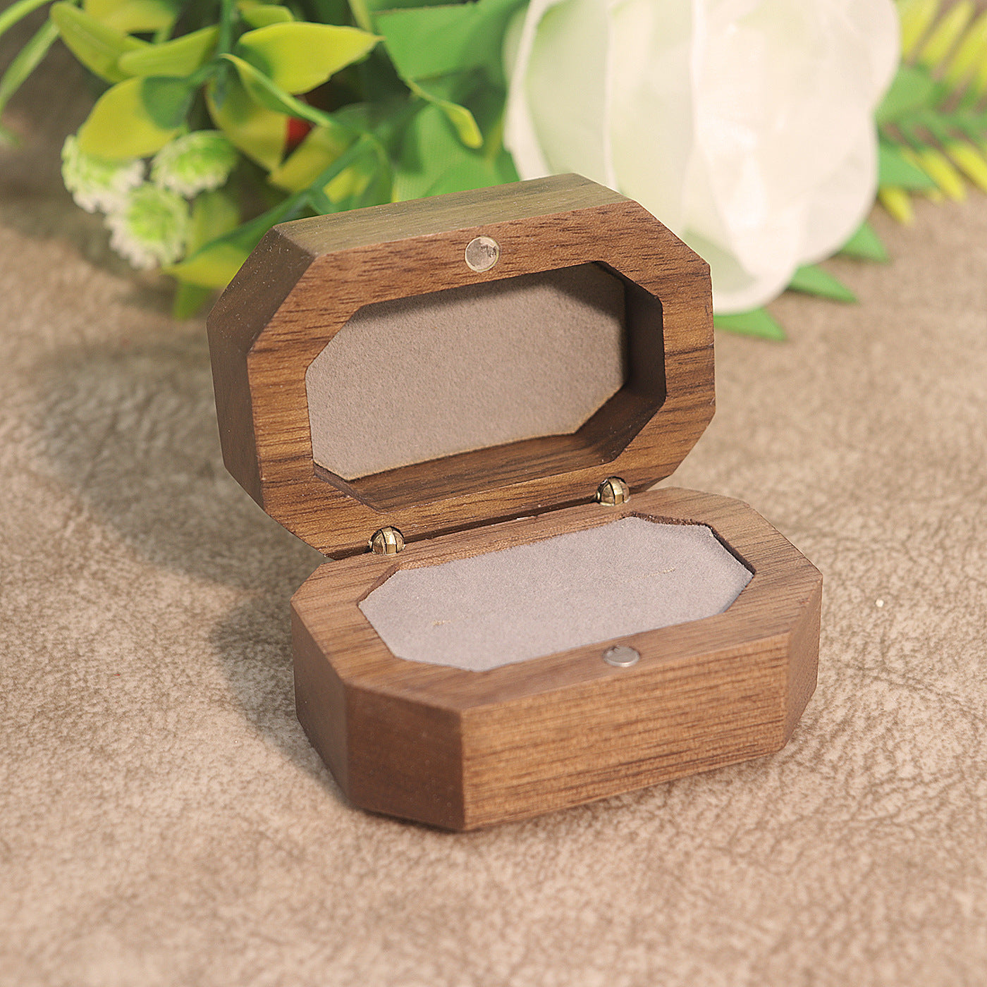 Retro Black Walnut Wooden Jewelry Box Jewelry Storage Box